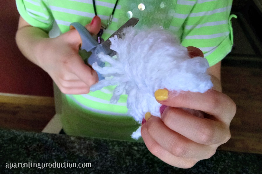 How to make fluffy white DIY Indoor Snowballs. My kids would love these! 